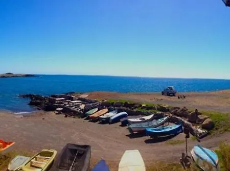 Holiday home Matrimonial En Un Bajo Bano Compartido Areas Compartidas Abades (Tenerife)