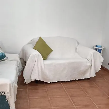 度假居 Matrimonial En Un Bajo Bano Compartido Areas Compartidas *