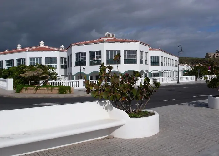 Matrimonial En Un Bajo Bano Compartido Areas Compartidas 度假居