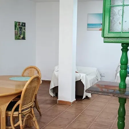 Dom wakacyjny Matrimonial En Un Bajo Bano Compartido Areas Compartidas *