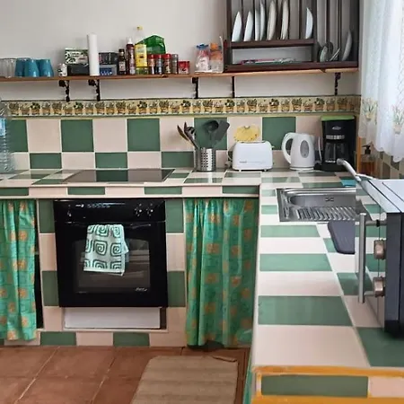 Matrimonial En Un Bajo Bano Compartido Areas Compartidas Dom wakacyjny